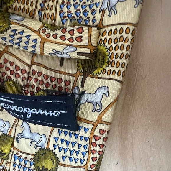 *2/$60* Salvatore Ferragamo Yellow Horse and Farm Silk Tie - Picture 6 of 12